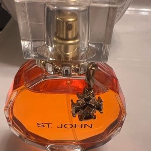 Women’s St. John Signature parfum spray
